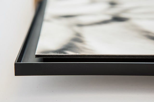 Schattenfuge mit Gemälde